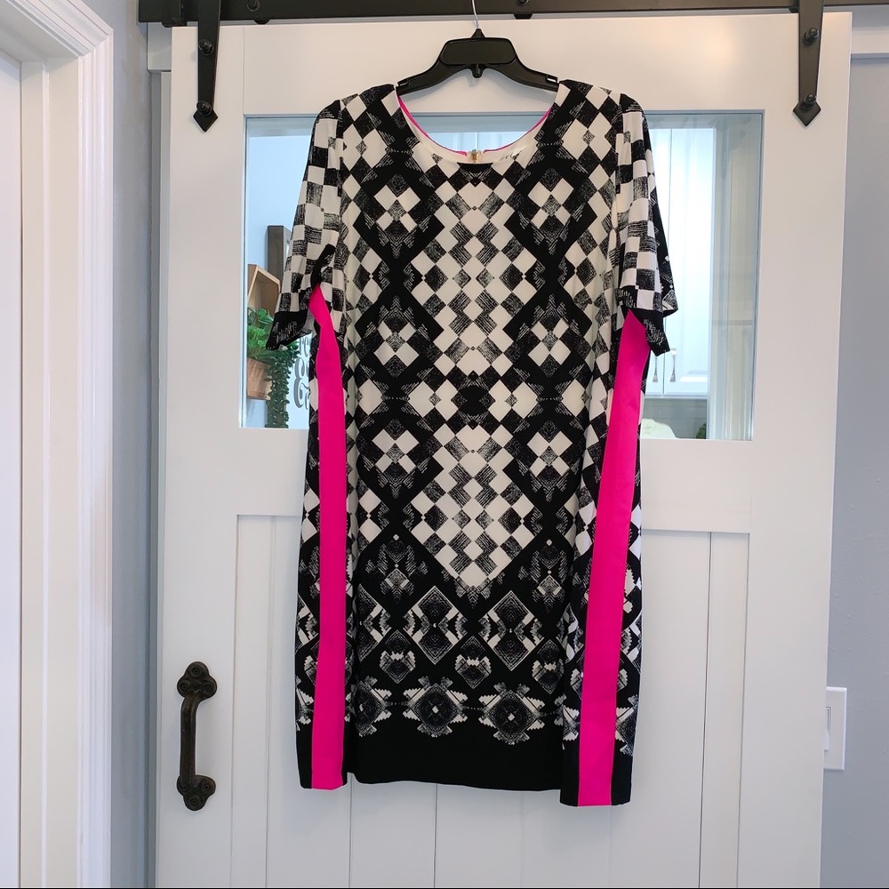 Black white/cream and neon pink dress, Size 22
